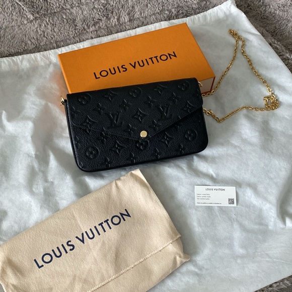 Louis Vuitton Chain Bag (with a gift) - Picture 3 of 12